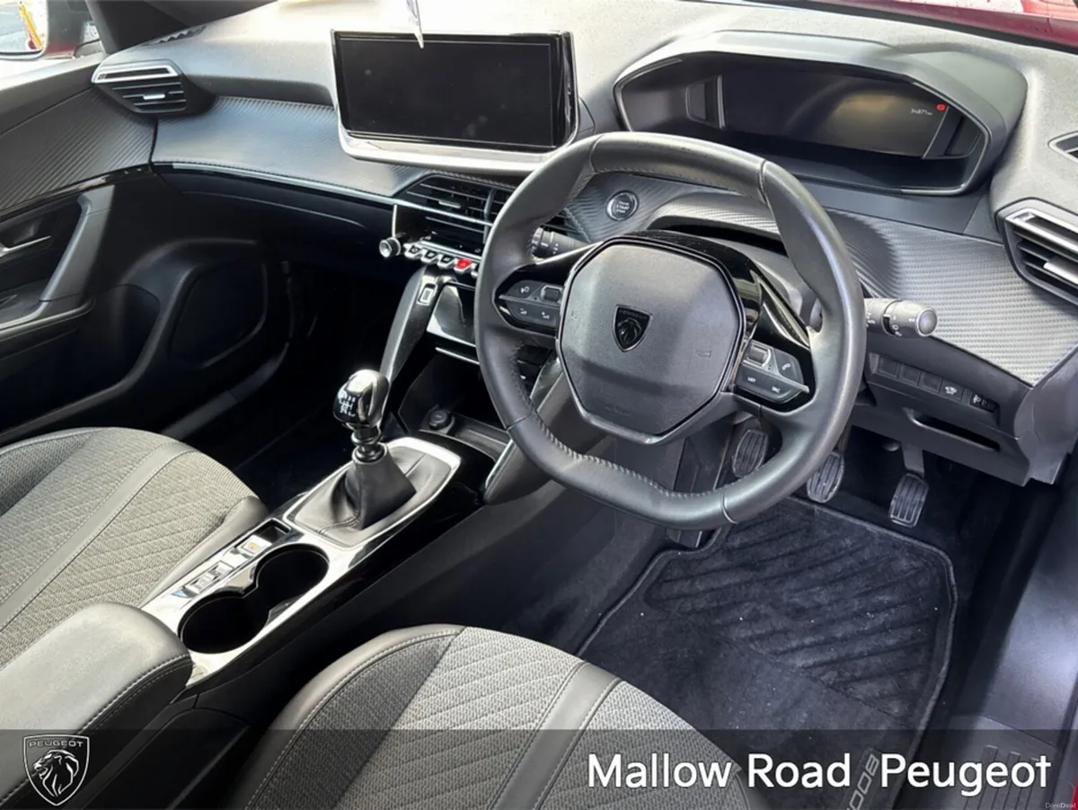Peugeot 2008 ALLURE 1.2 PURETECH MY23 - Image 2