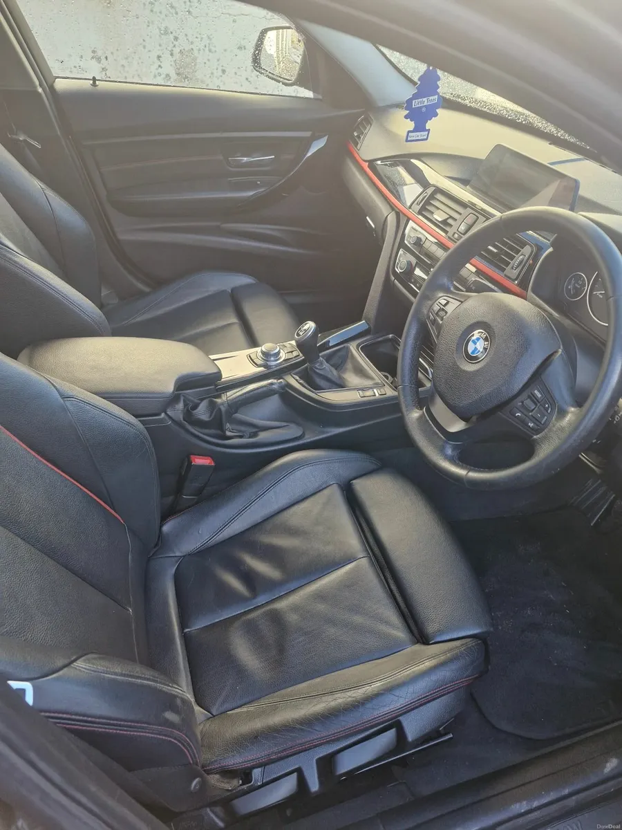 BMW 3-Series 2017 - Image 3