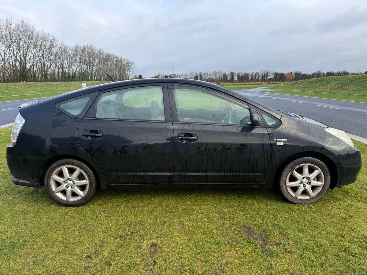 IRISH TOYOTA PRIUS NCT 01/27 - Image 4