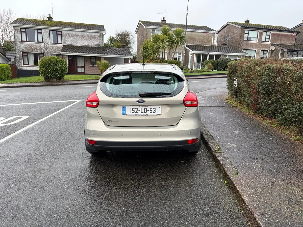 Ford Focus 1.6 Diesel Zetec Hatchback - Image 3