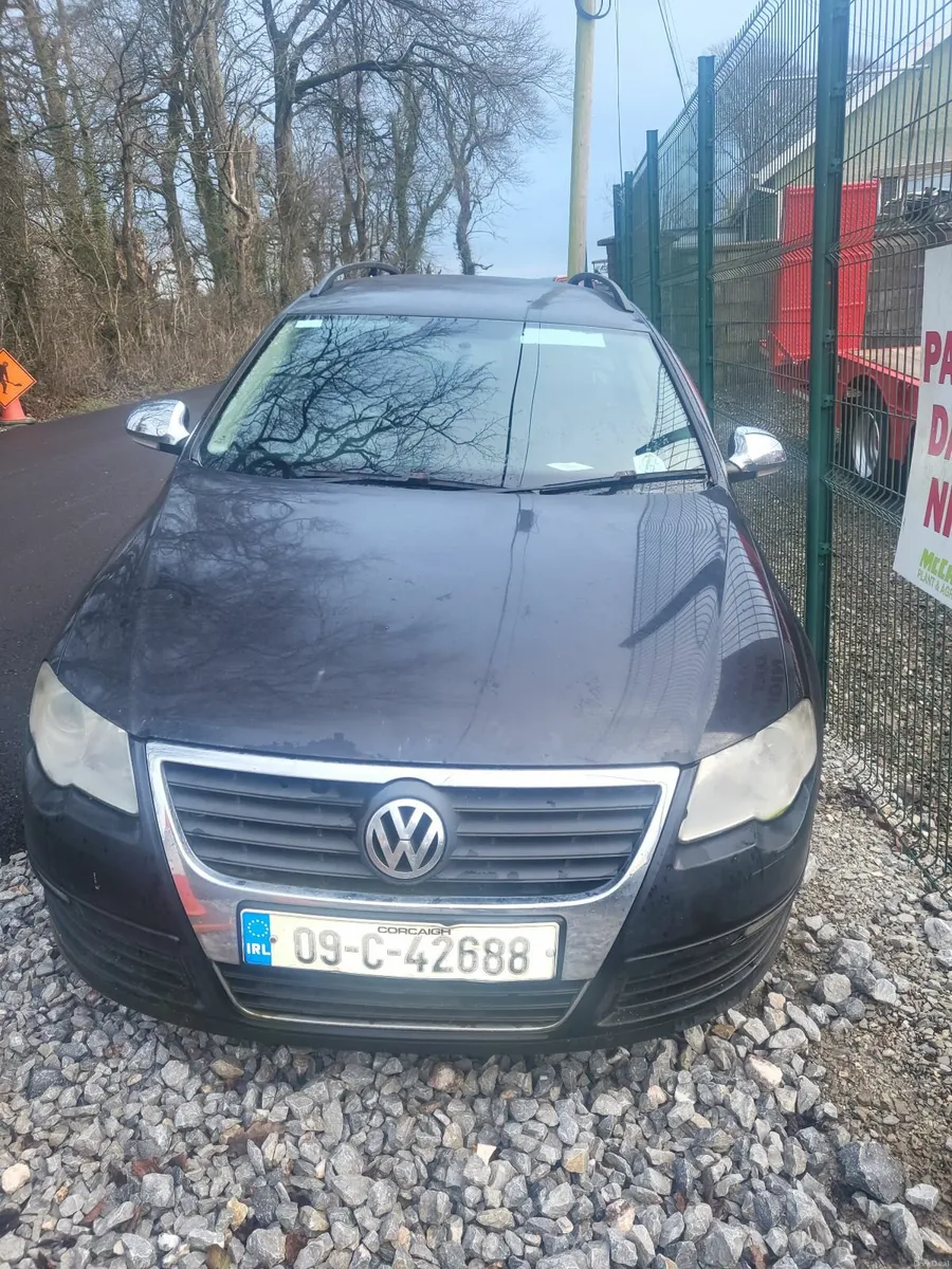 09 Volkswagen Passat - Image 3