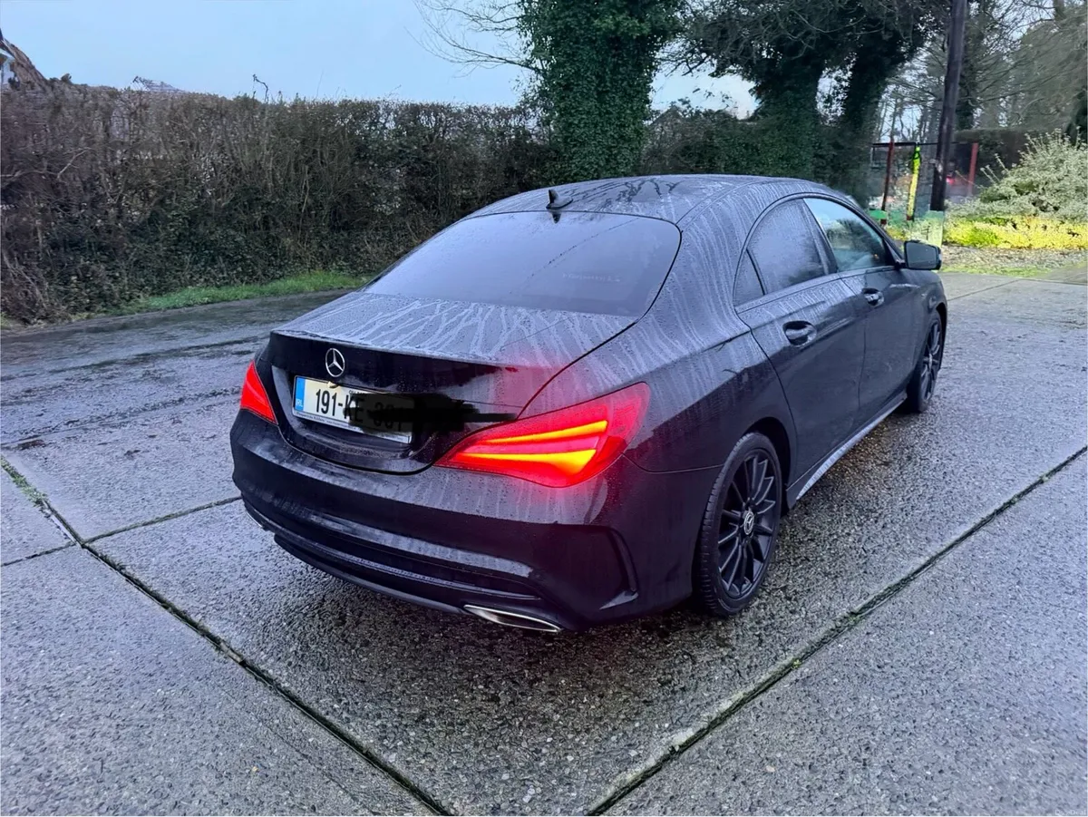 191 Mercedes CLA Edition Model - Image 2