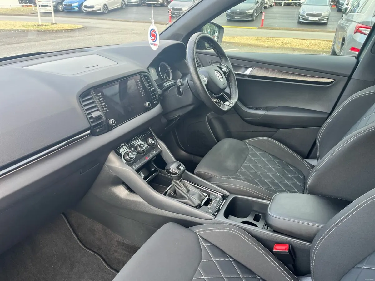Skoda Karoq 1.5TSI 150HP DSG Sportline - Image 3