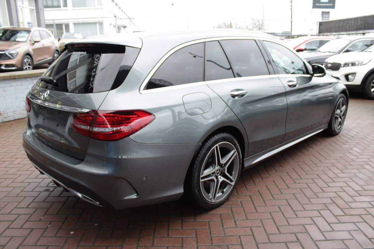 C220D AMG-LINE 5DR ESTATE STUNNING CAR - Image 4