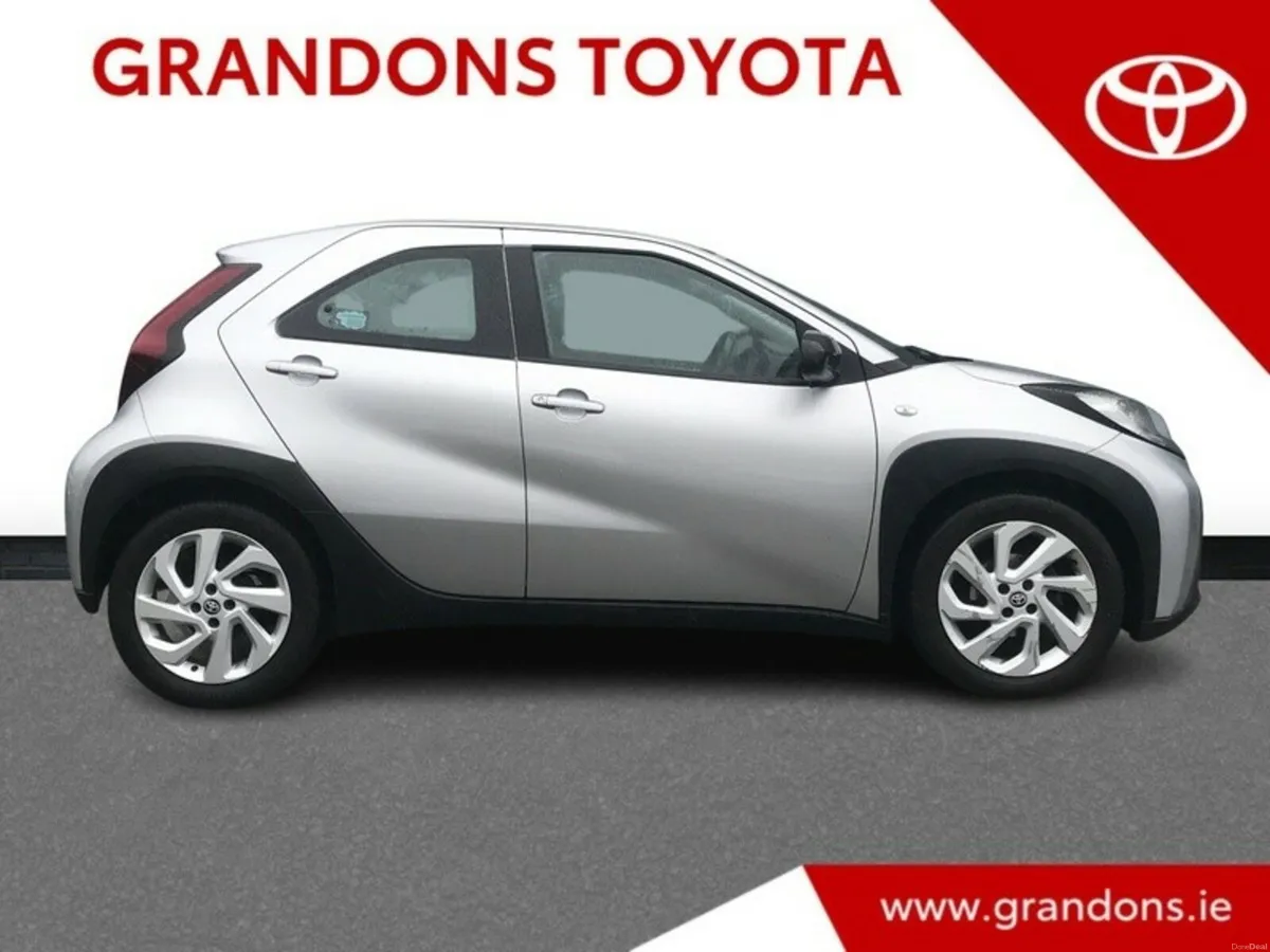 Toyota Aygo X 1.0 PULSE - GRANDONS - Image 3