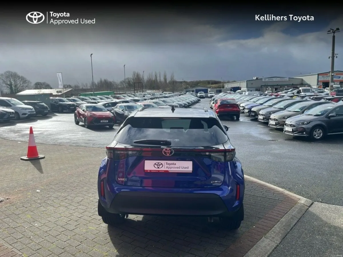 Toyota Yaris Cross YARIS CROSS LUNA SPORT BI - Image 4