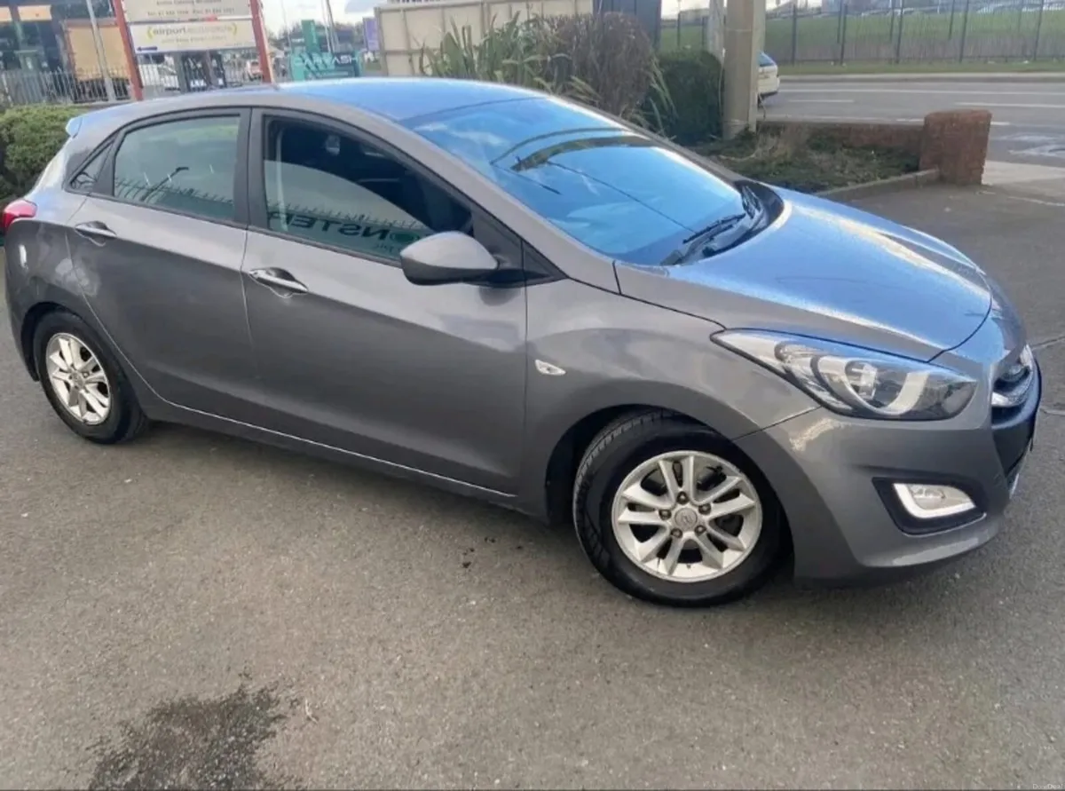 🏁Hyundai i30 AUTOMATIC!! - Image 1