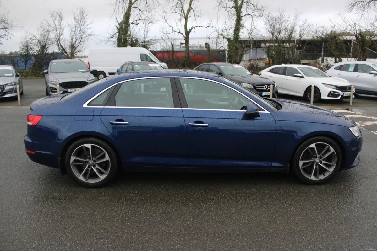 Audi A4 2.0TDI 150HP SE Ultra 18 - TENDER 32 - Image 3