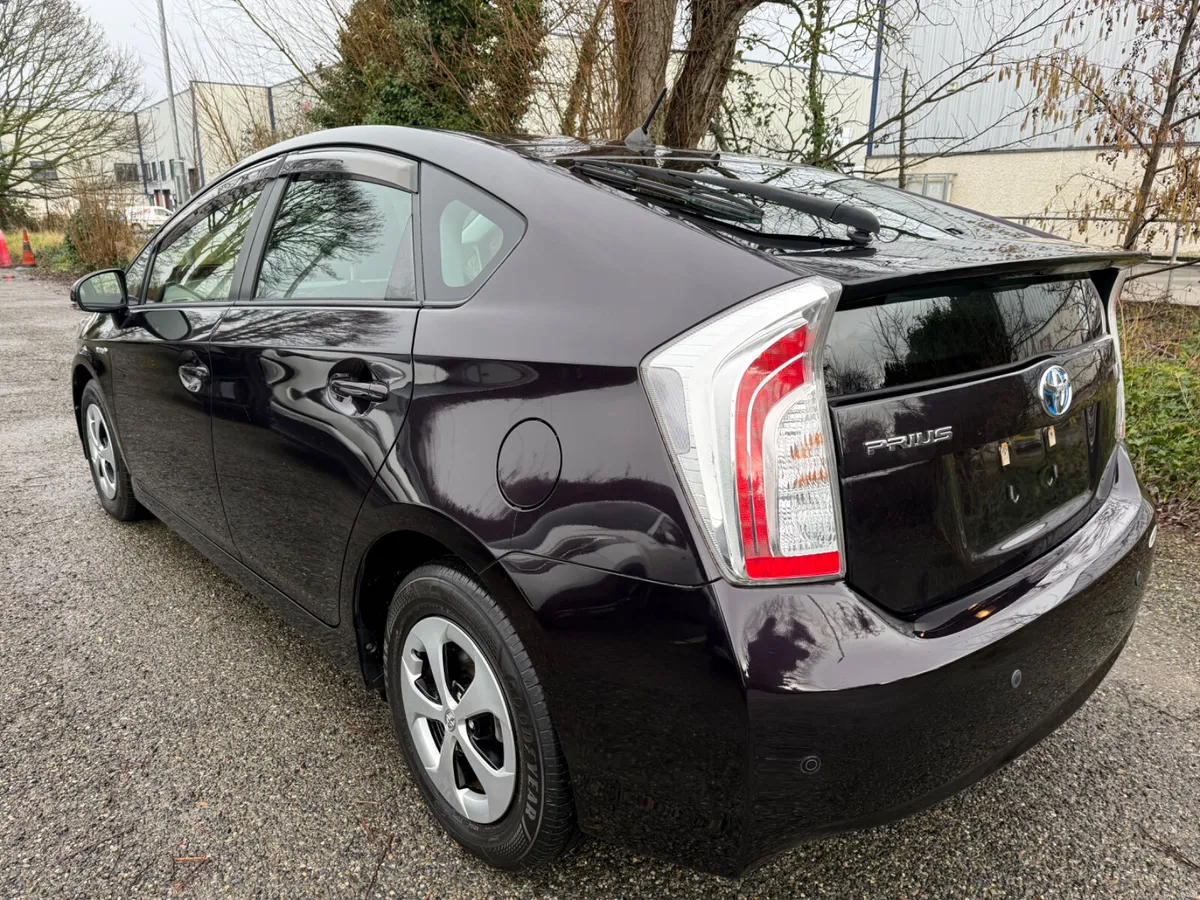 Toyota Prius in best spec!!! 47600km!!! - Image 4