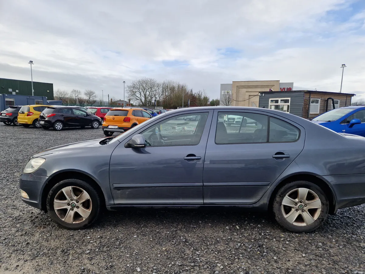 Skoda Octavia 2012 ** READ ADD **** AUTOMATIC - Image 4