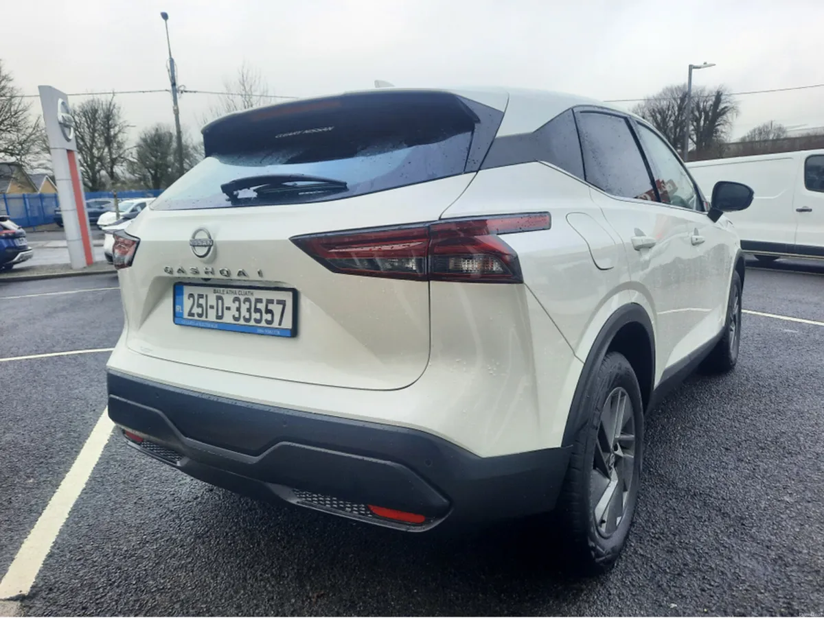 Nissan Qashqai ** VAN ** 1.3 HYB SV   €26995 + VAT - Image 3