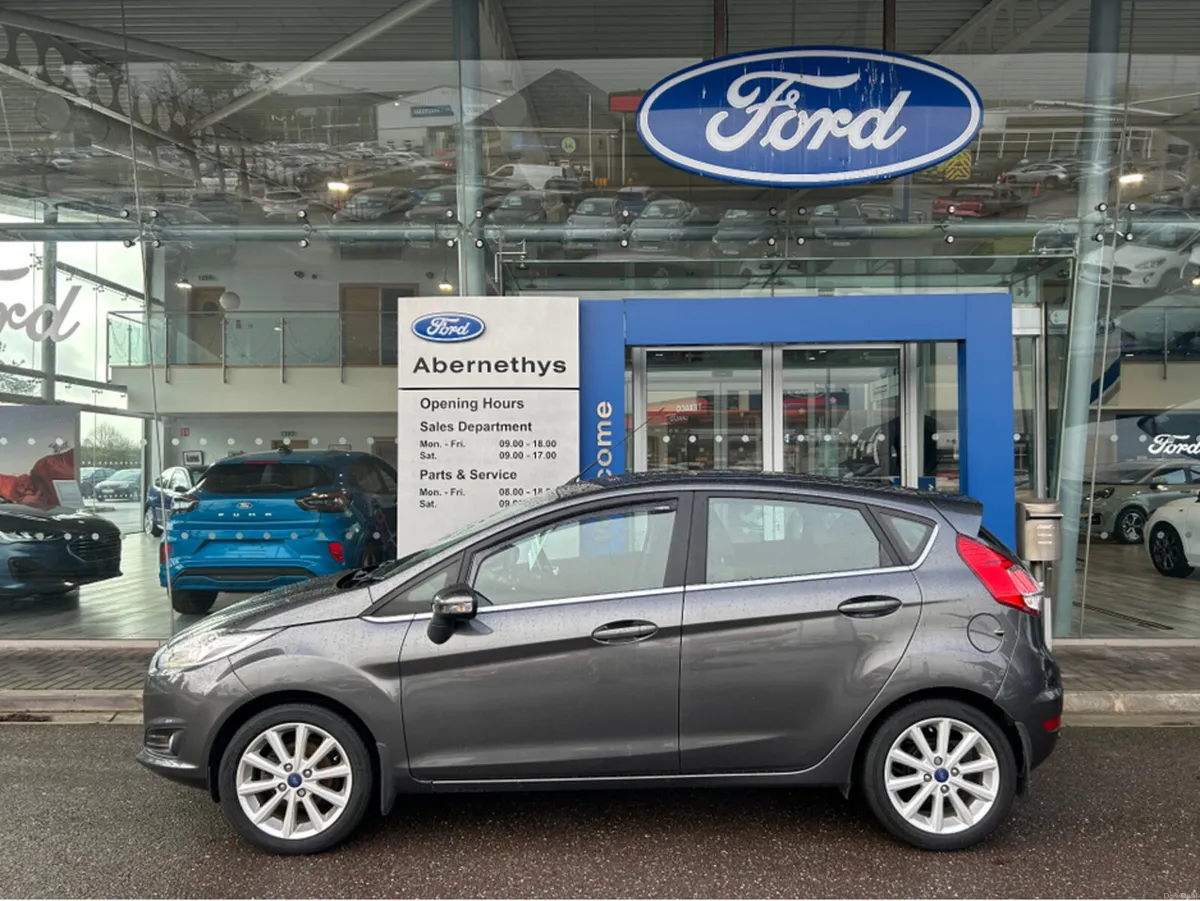Ford Fiesta MCA TITANIUM 1.25 60PS M5 5 5DR 4DR - Image 1