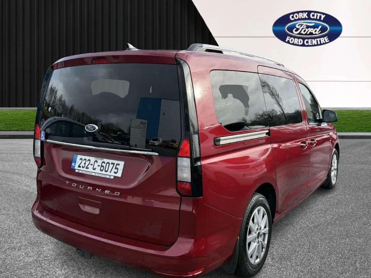 Ford Tourneo TITANIUM 2.0L ECOB 122 - Image 4