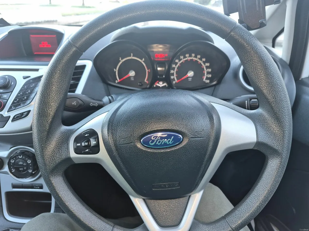 Ford Fiesta 2012 1.4 DIESEL - Image 4