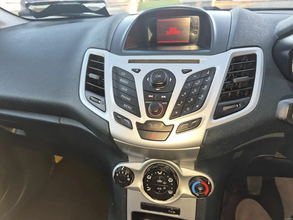 Ford Fiesta 2012 1.4 DIESEL - Image 1