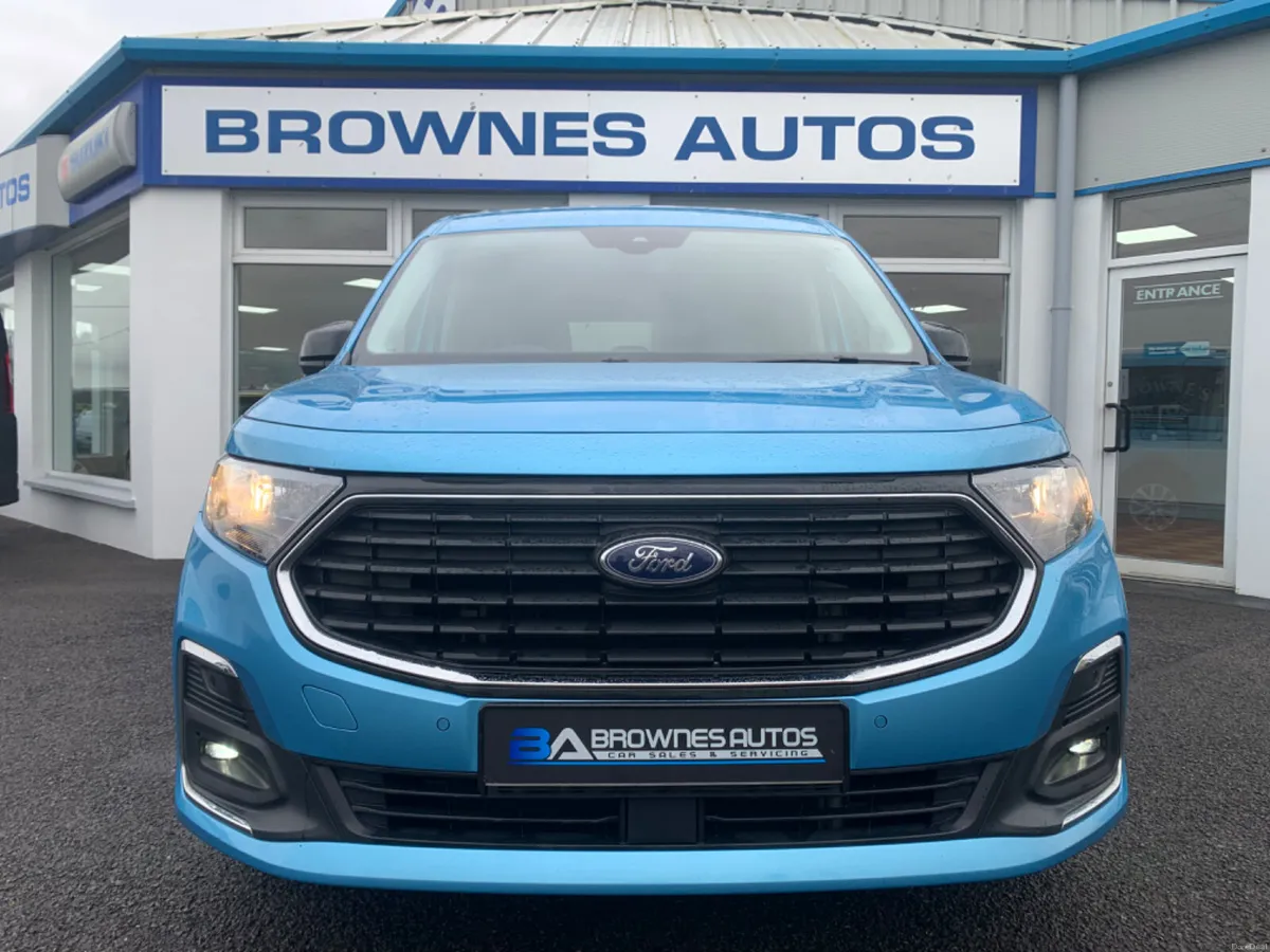 2023 Ford Tourneo Connect 7 Seater - Image 4
