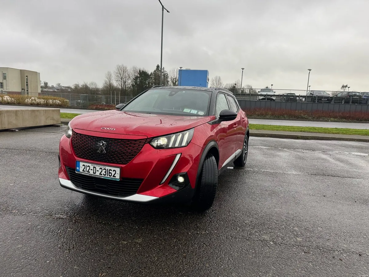 Peugeot 2008 GT EV AUTO - Image 2