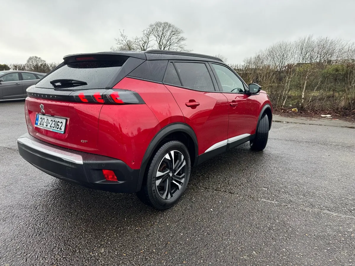 Peugeot 2008 GT EV AUTO - Image 3