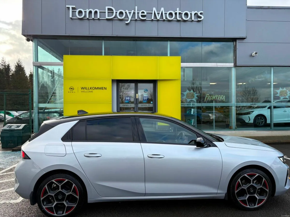 Opel Astra GS 1.2 Turbo 130PS 6 Speed - Image 1
