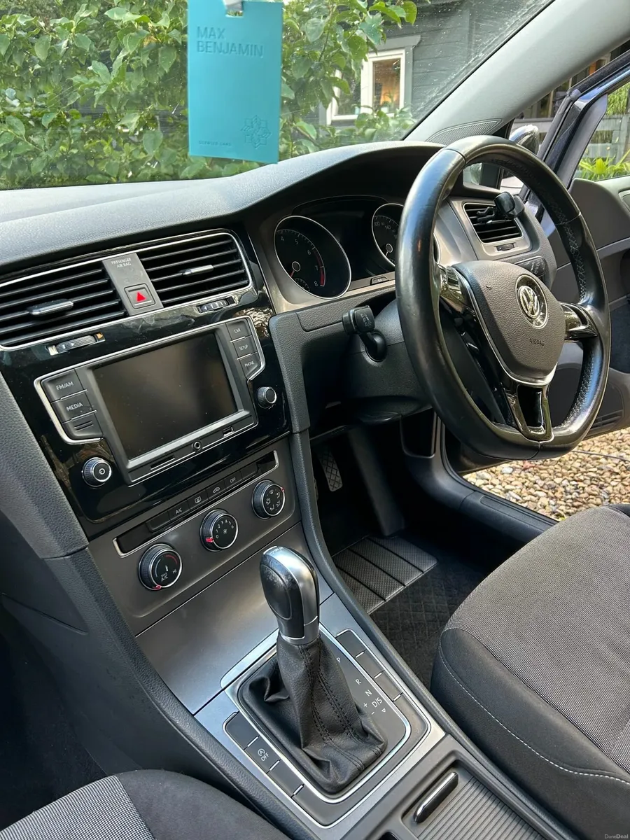 Volkswagen Golf 2015 - Image 2