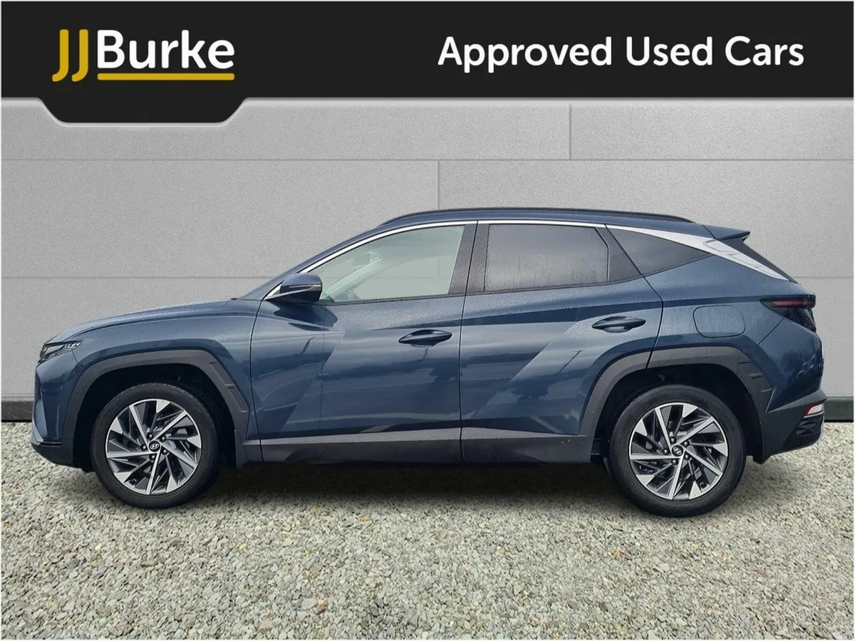 Hyundai Tucson 2WD Executive Plus - Image 3