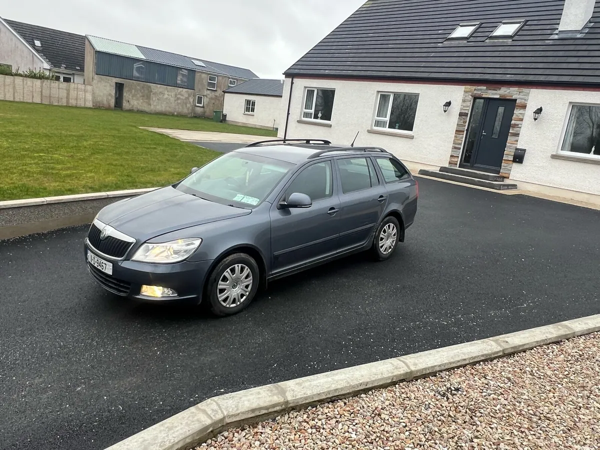 Skoda Octavia Estate Nct/Tax - Image 3
