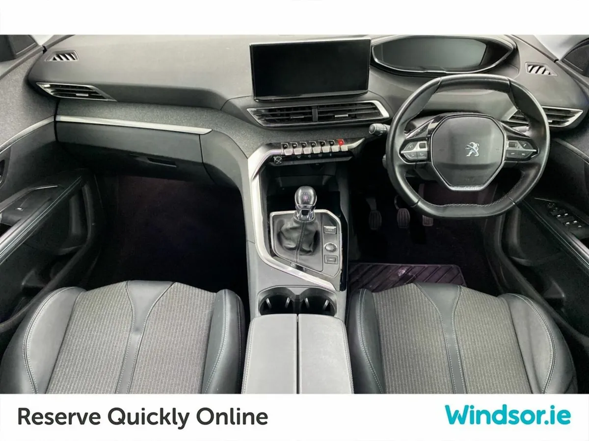 Peugeot 5008 1.2 PureTech 130bhp Allure - Image 3