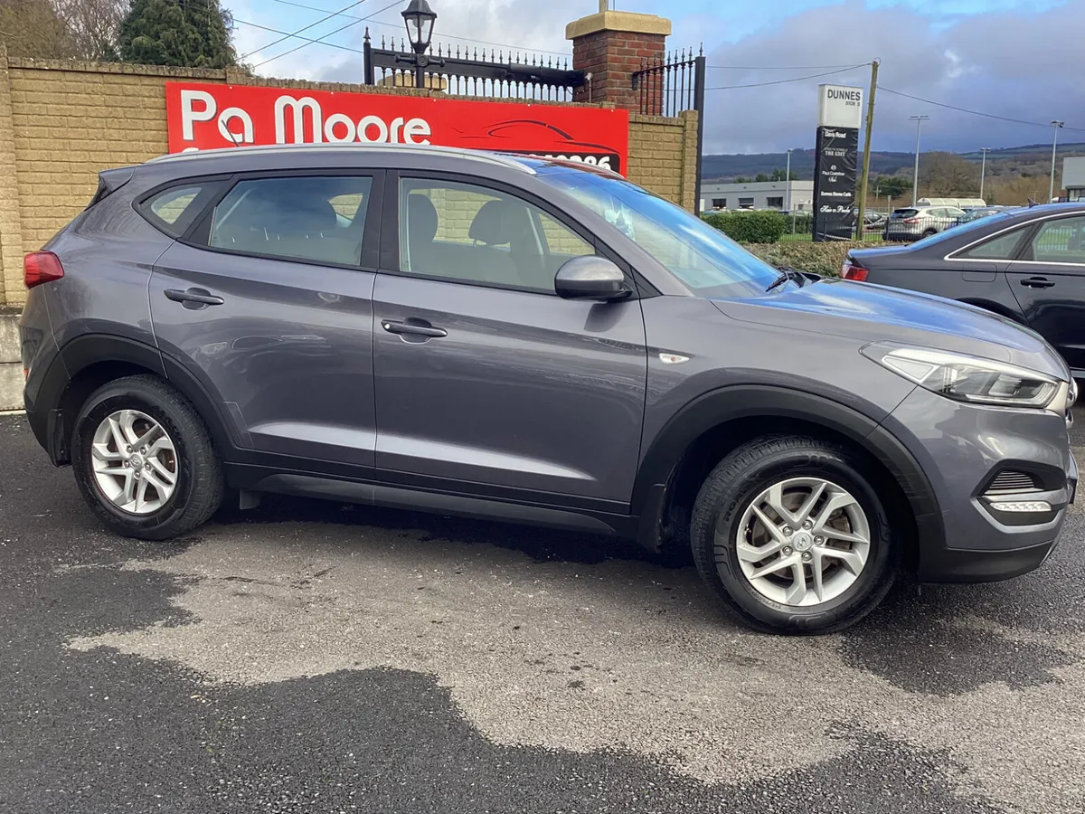 Hyundai Tucson * 1.7 DIESEL - Image 3