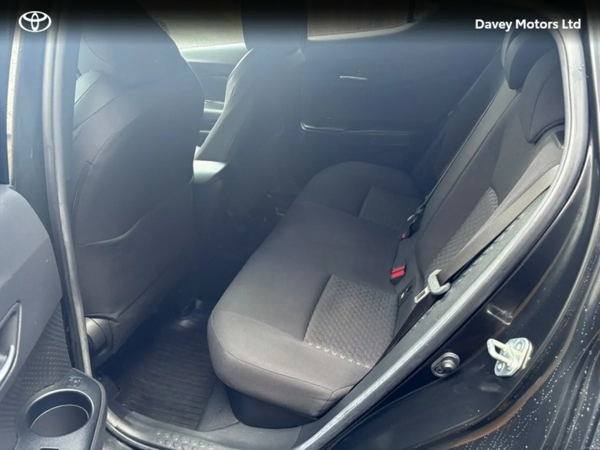 Toyota C-HR HYBRID SPORT 4DR AUTO - Image 6