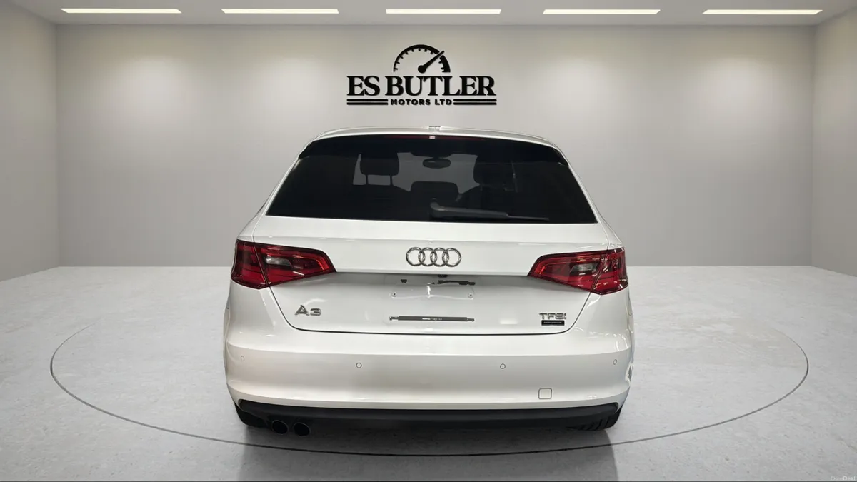 2015 Audi A3 1.4TFSI AUTO / ONLY 74,200KMS - Image 4