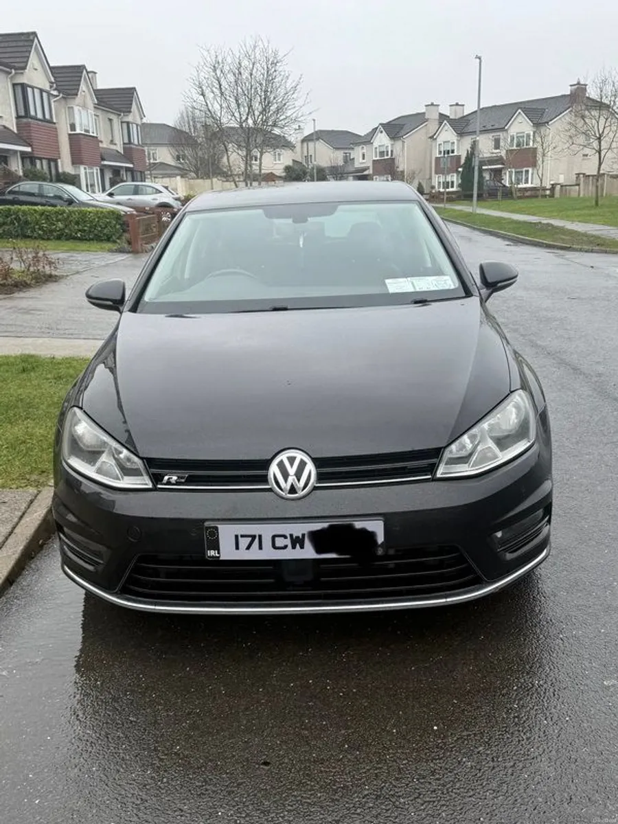 2017 Volkswagen Golf - Image 2