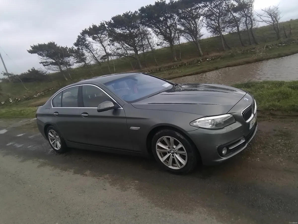 BMW 5-Series 2015 - Image 1