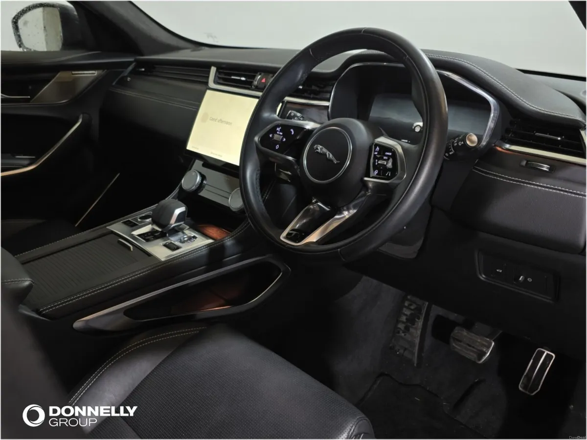 Jaguar F-pace F-Pace Diesel Estate R-Dynamic HSE B - Image 4