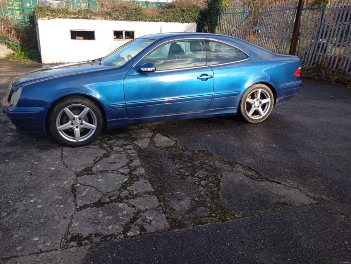 Mercedes-Benz CLK 2002 - Image 3