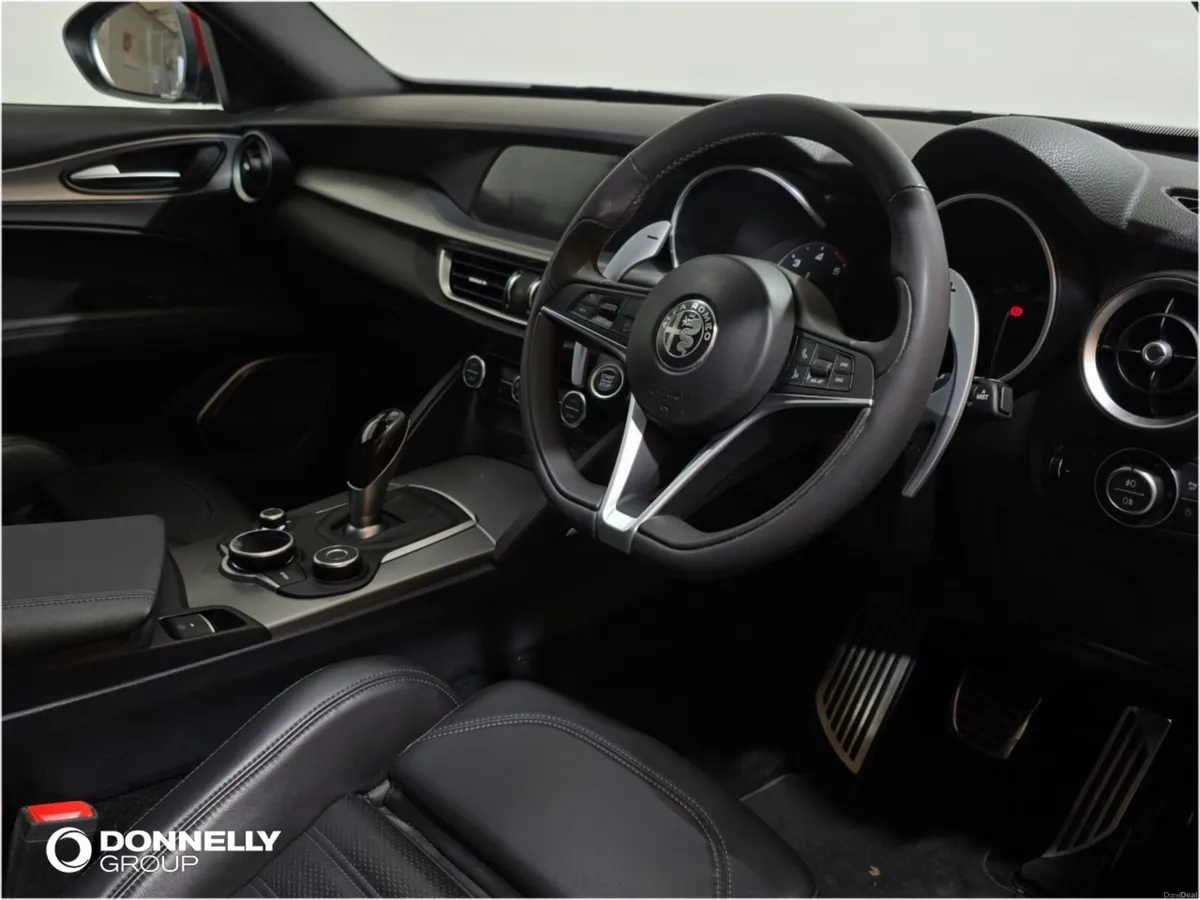 Alfa Romeo Stelvio Estate Special Edition Milano - Image 4