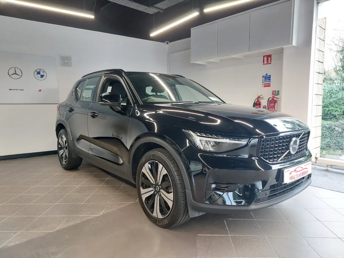 Volvo XC40 2022 + T4 RECHARGE AUTO PLUS - Image 1
