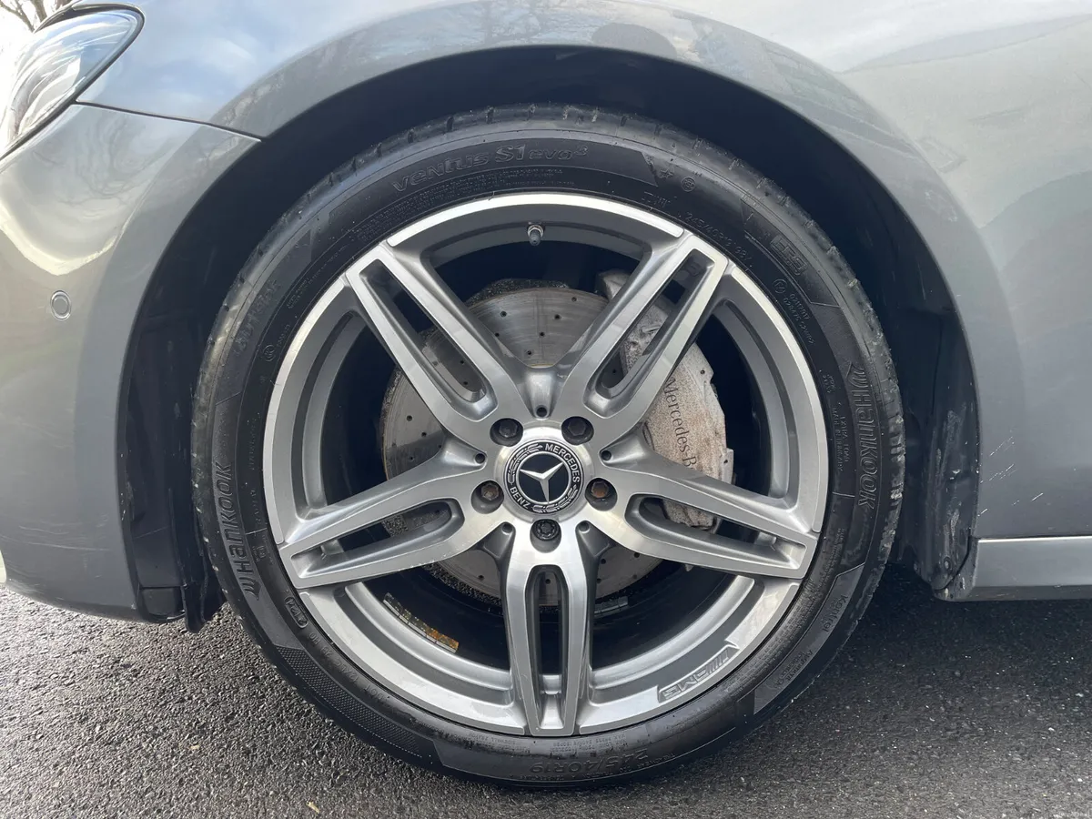 E220-AMG LINE-BLUETOOTH STREAMING-MERC HISTORY - Image 2