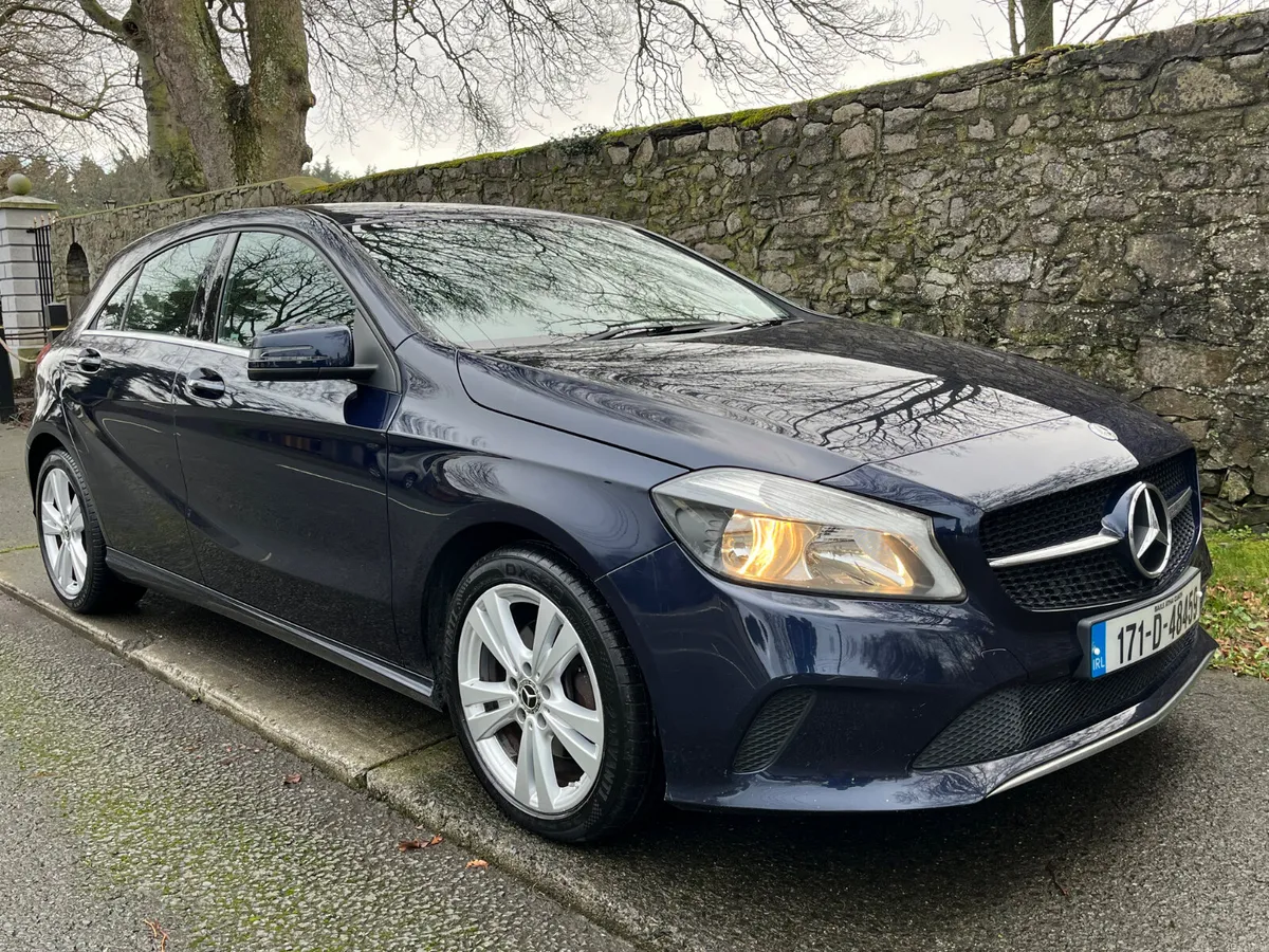MERCEDES A200 SPORT // LOW MILEAGE - Image 2