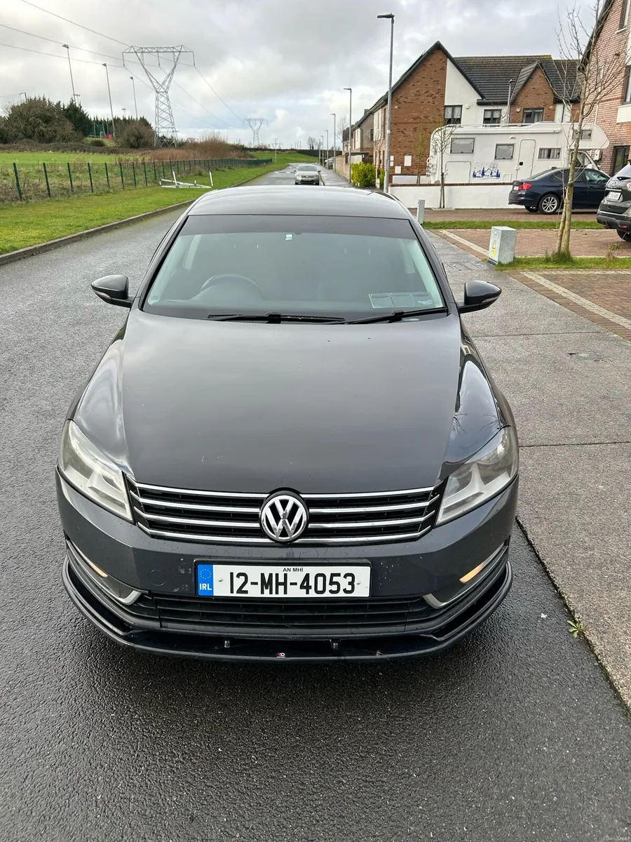 12 VOLKSWAGEN PASSAT 1.6 TDI BLUEMOTION €5,950 - Image 2