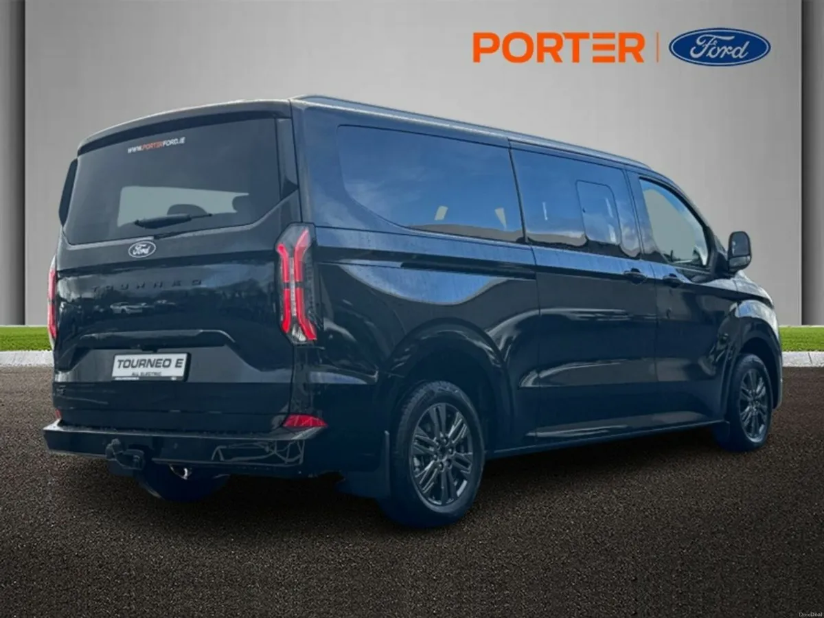 Ford Tourneo Custom *FULL EV* *8 SEATER* *370kms R - Image 4