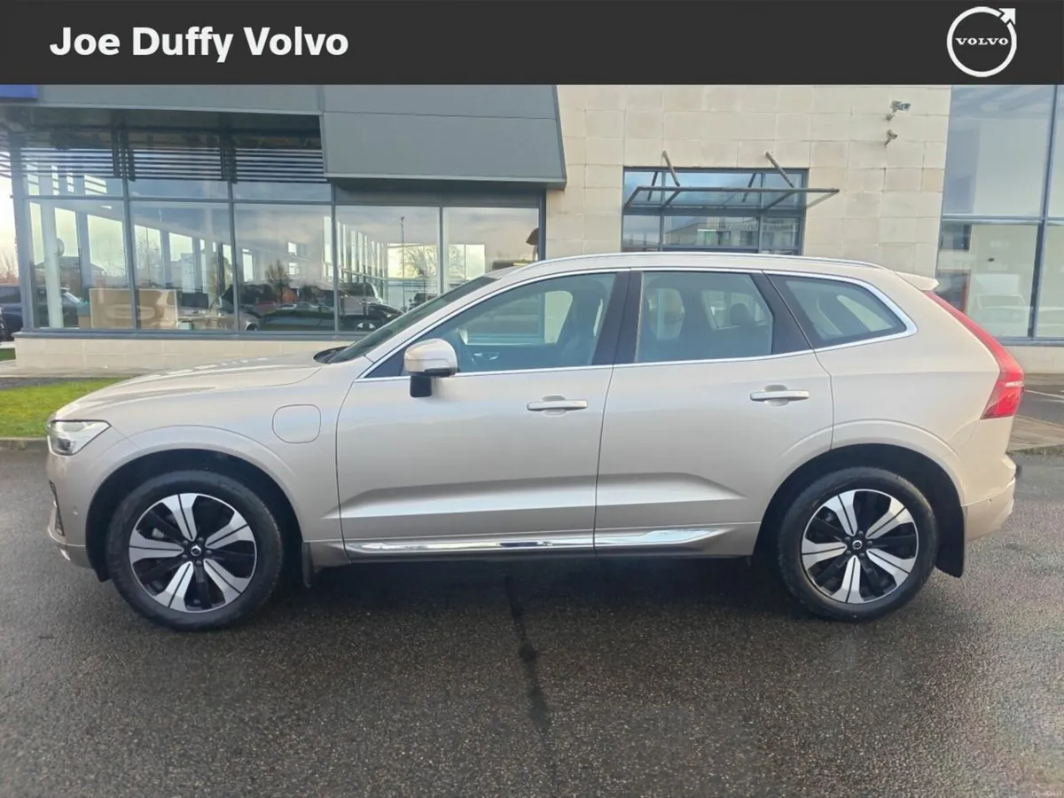 Volvo XC60 T6 Recharge PHEV 350hp AT8 Plus Bright - Image 4