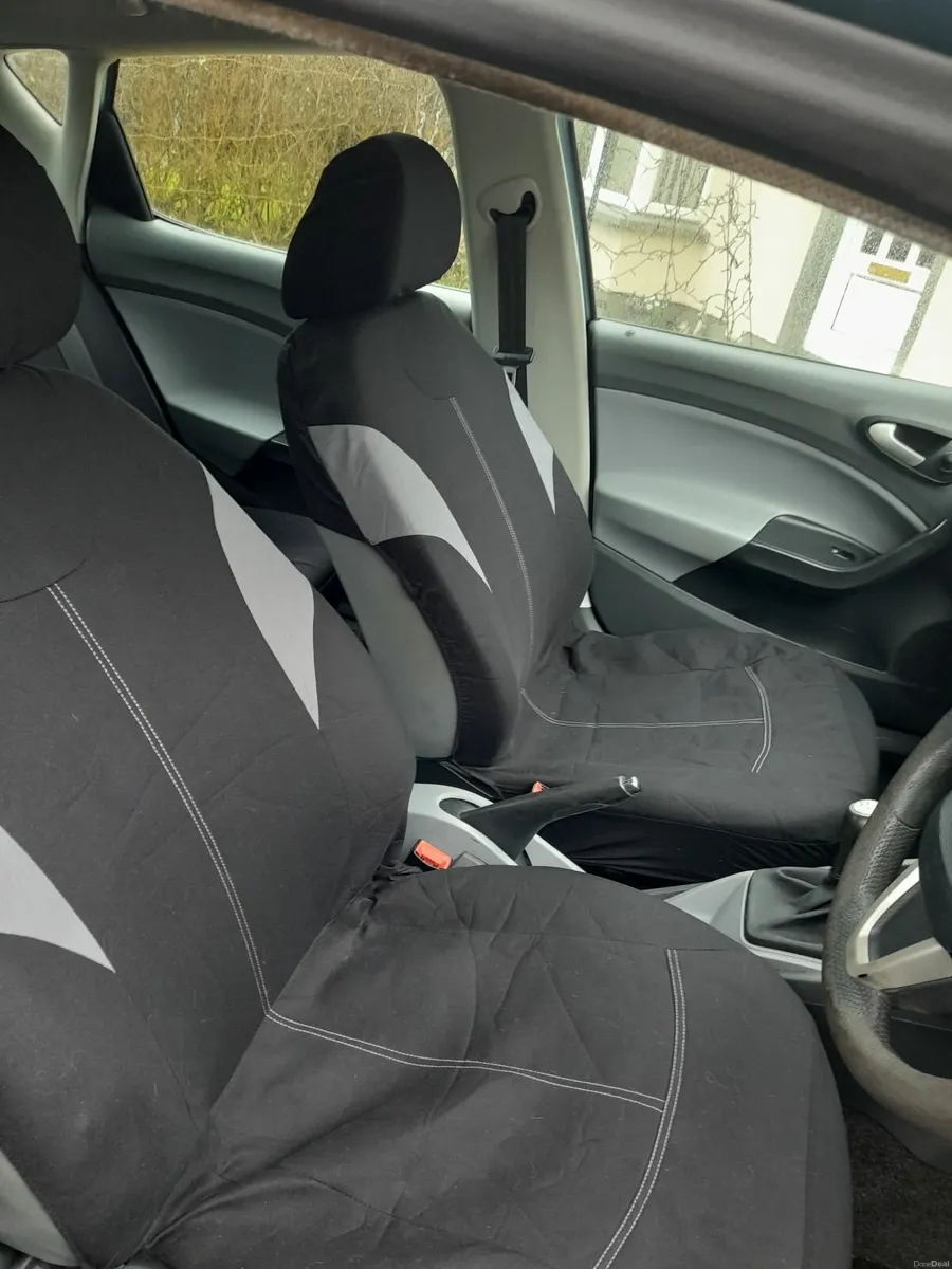 SEAT Ibiza 2010 - Image 3