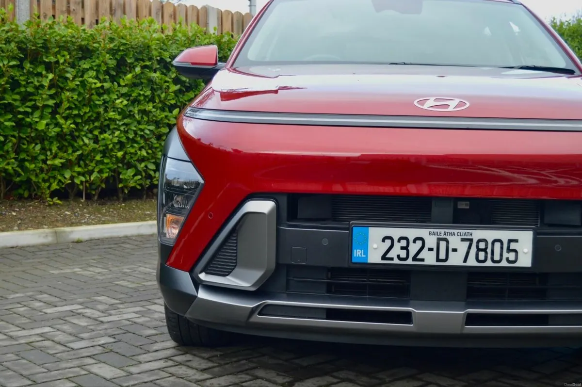 Hyundai KONA 1.6 HYBRID Elegance Auto - Image 3