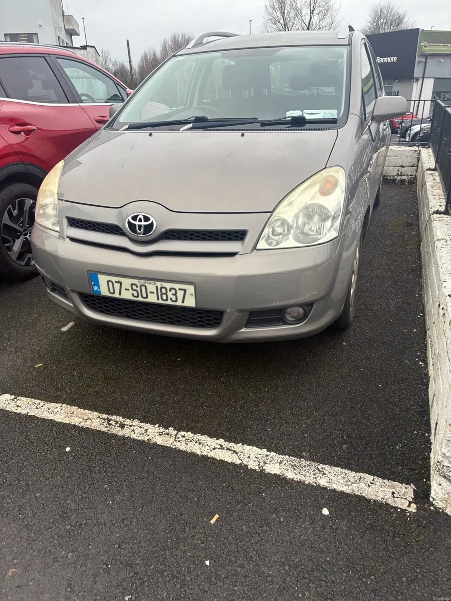 2007 Toyota verso - Image 4