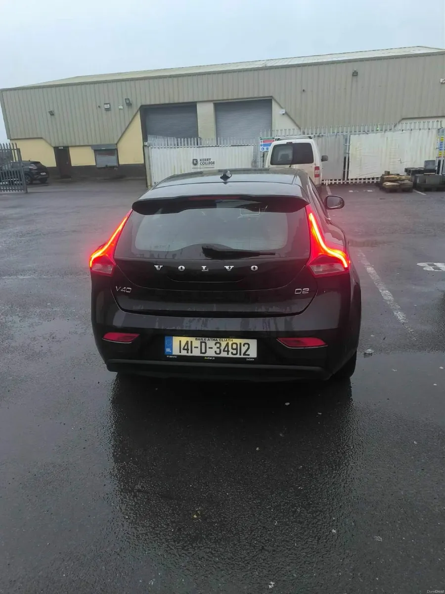 Volvo V40 2014 - Image 3