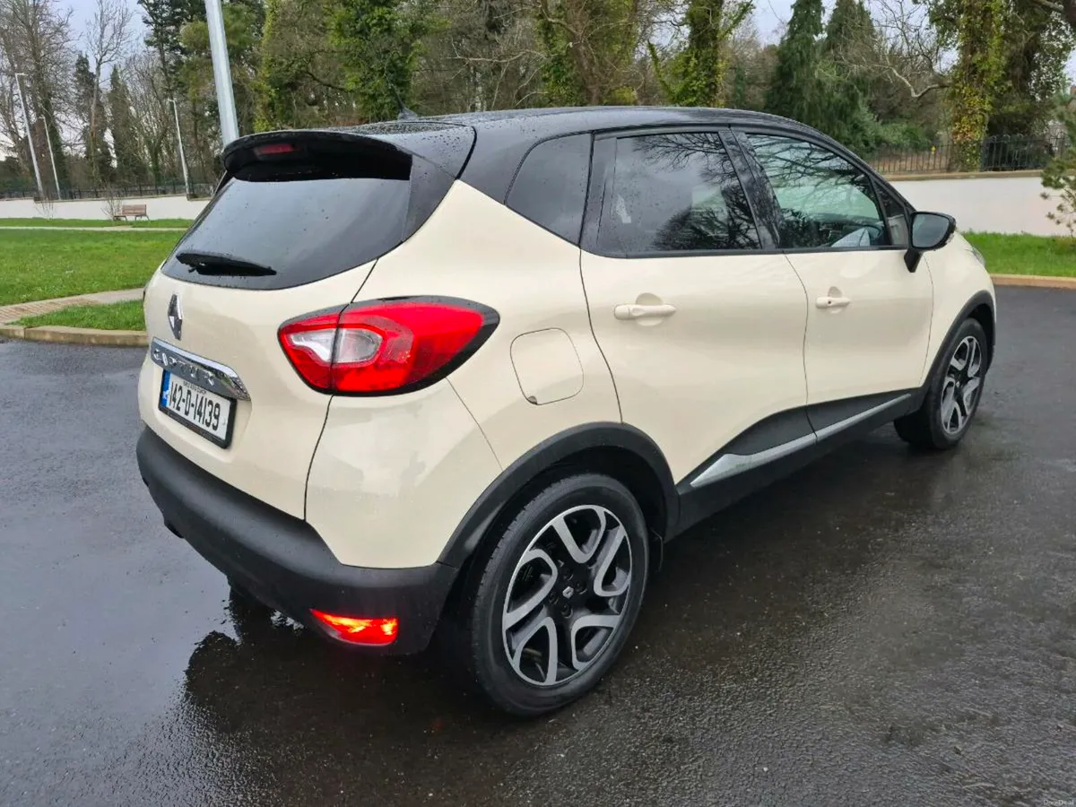 RENAULT CAPTUR**LOW MILEAGE**LIKE NEW** - Image 4