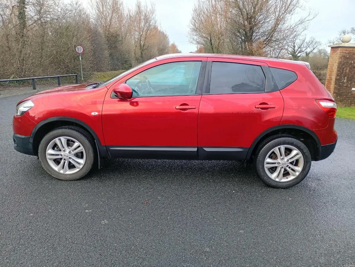 Nissan Qashqai Low Miles - Image 3