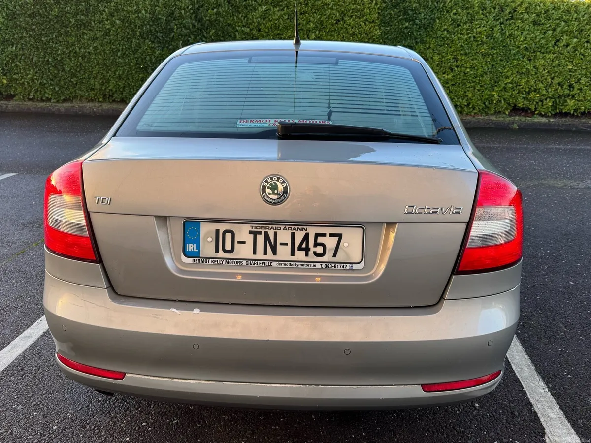 Skoda Octavia 2010 - Image 3