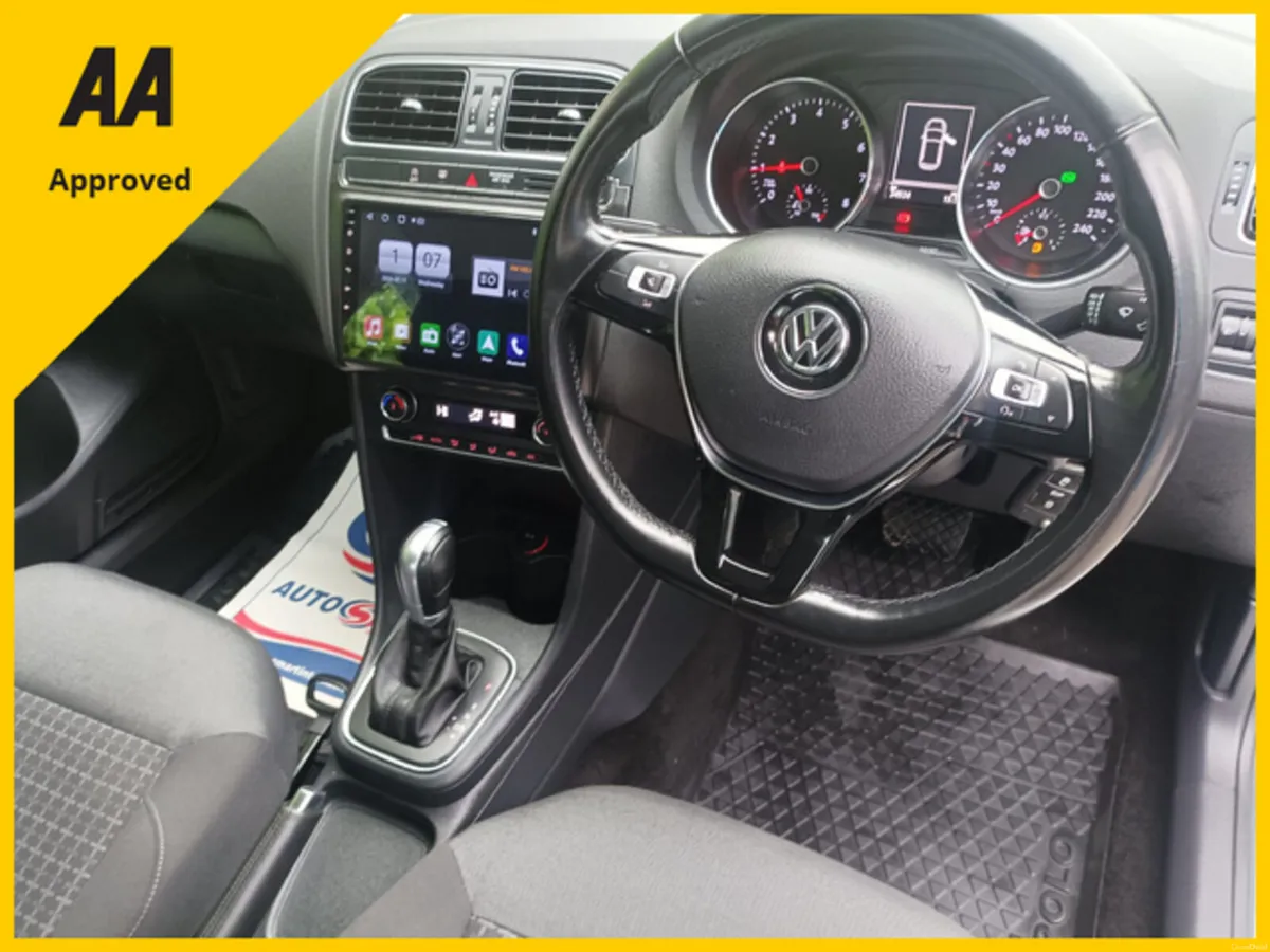 VOLKSWAGEN POLO 1.2 TSI COMFORTLINE AUTO, 2017 - Image 6