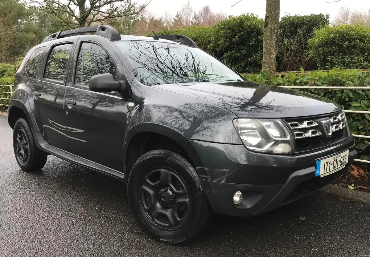 Dacia Duster 1.5 dCi 110 Deluxe Edition - Image 2